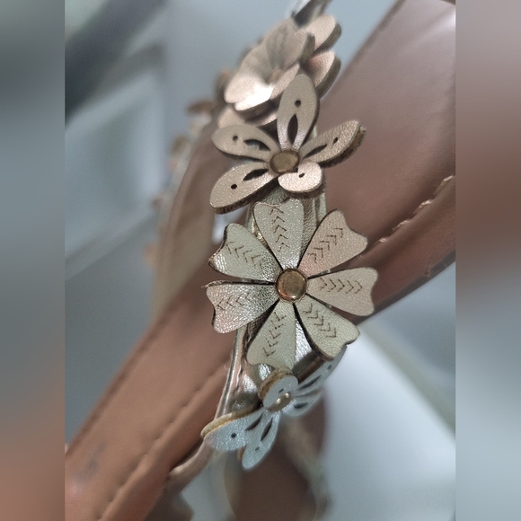 Kate Park sandals - Picture 2 of 4